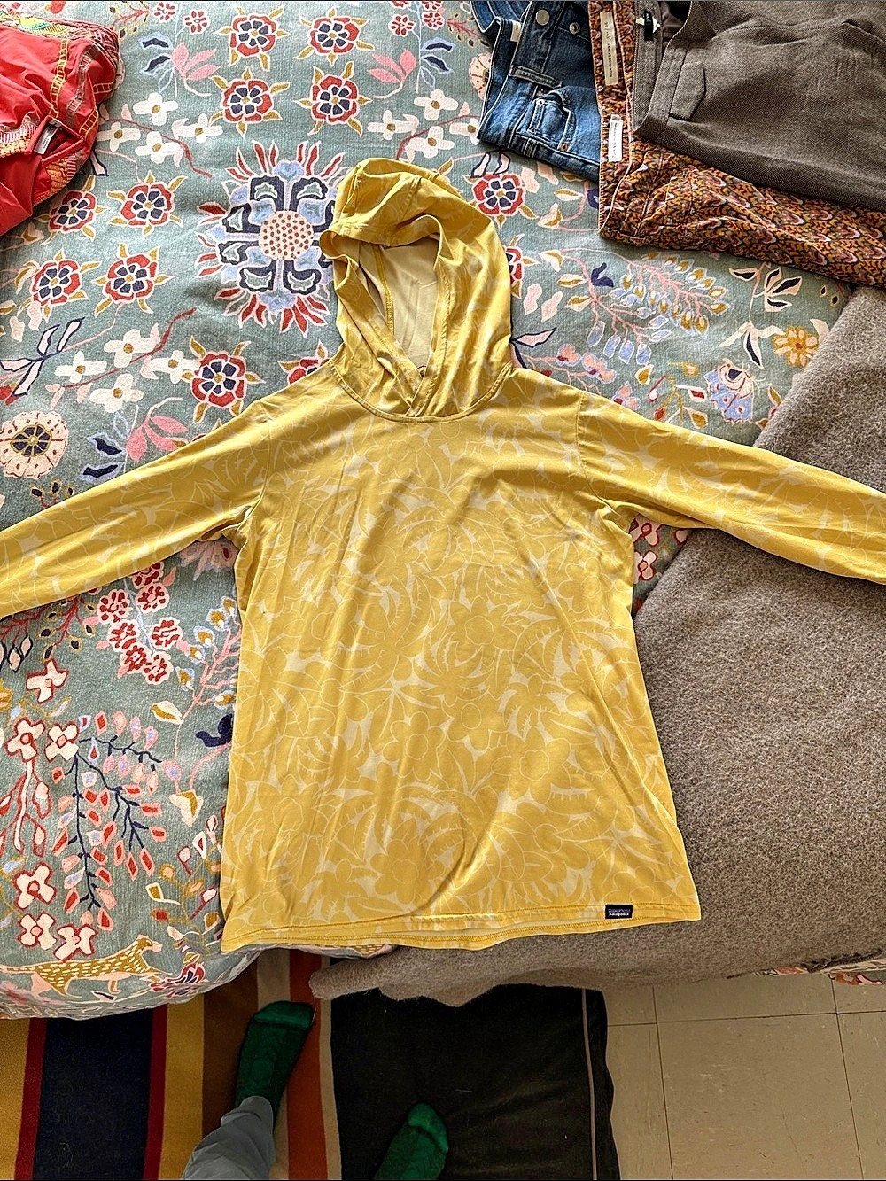 Patagonia Capilene Cool Daily Hoody Floral Long Sleeve Yellow XS